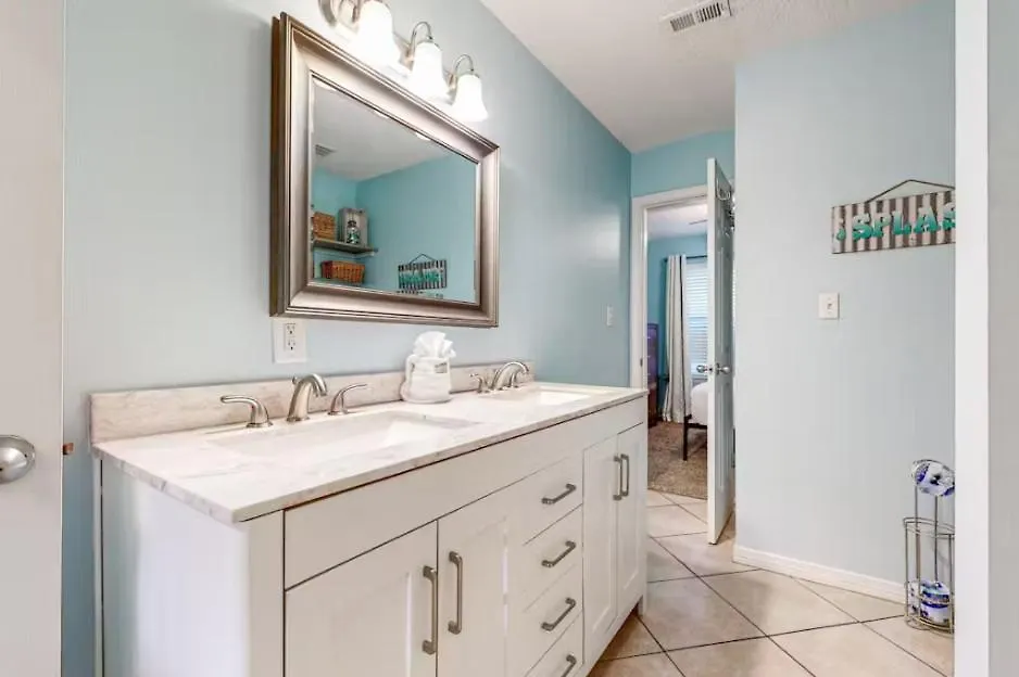 Gulfview II Unit 325 Gulf View Sleeps 6 Villa Destin 0*,  United States